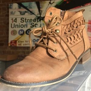 Barely worn fall zip booties